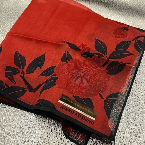 Junko Koshino 16x16 Square Scarf Red Black Floral Asian Inspired Summer Coastal - Picture 3 of 7